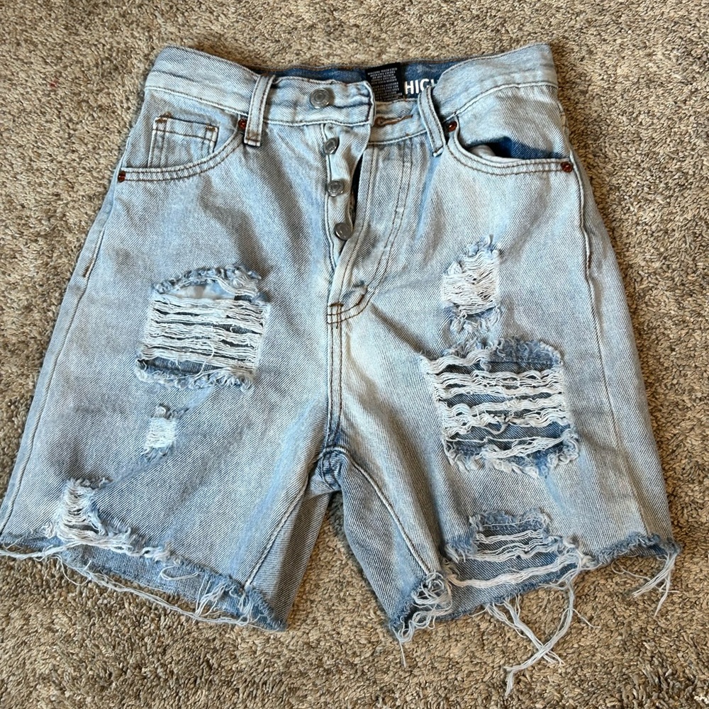 SONG mid thigh ripped shorts, size 0